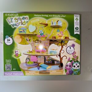 NWT KidKraft Lil Green World Wooden Market Treehouse Play Set w/ 26 Accessories